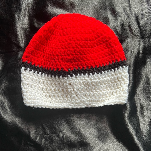 Pokemon Pokeball Knitted Crochet Beanie Hat - Picture 4 of 5